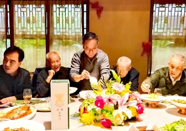 香山葉正紅 &nbsp;&nbsp;重陽(yáng)情更濃(圖15)